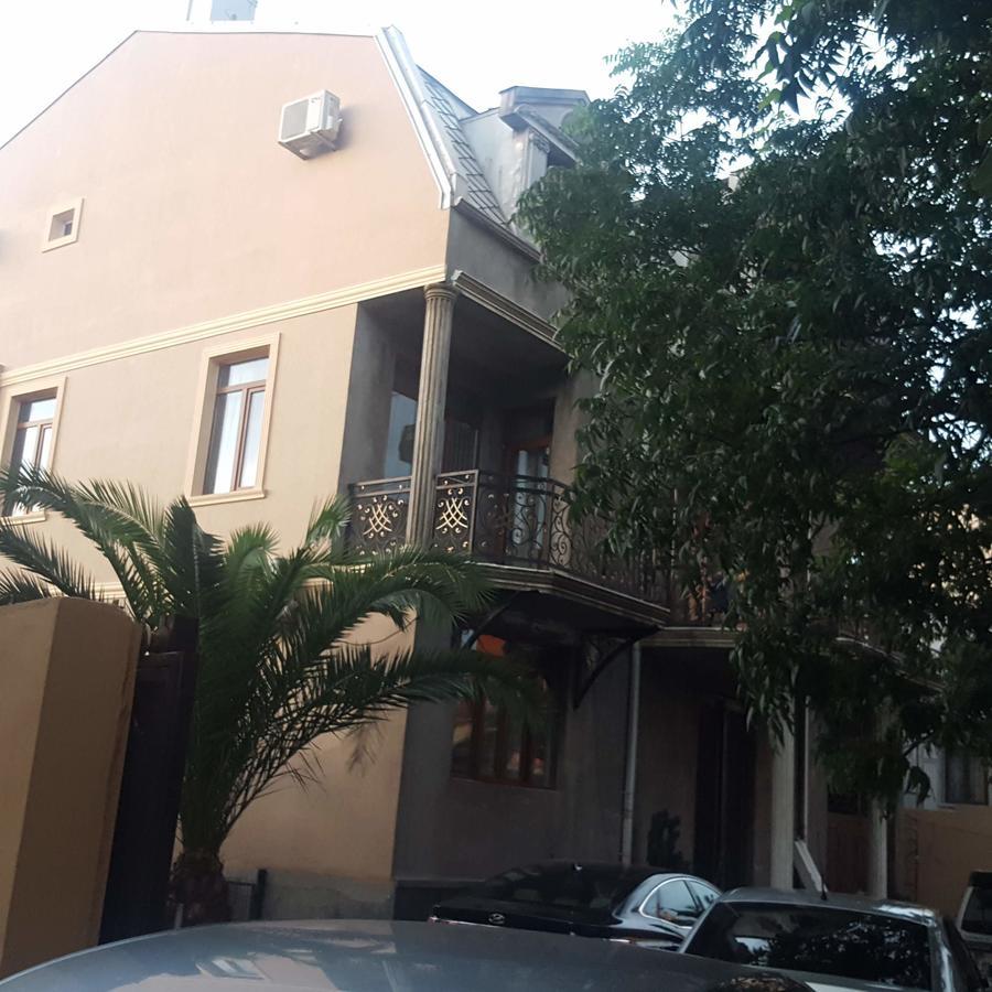 Nana'S Guesthouse Батуми Екстериор снимка