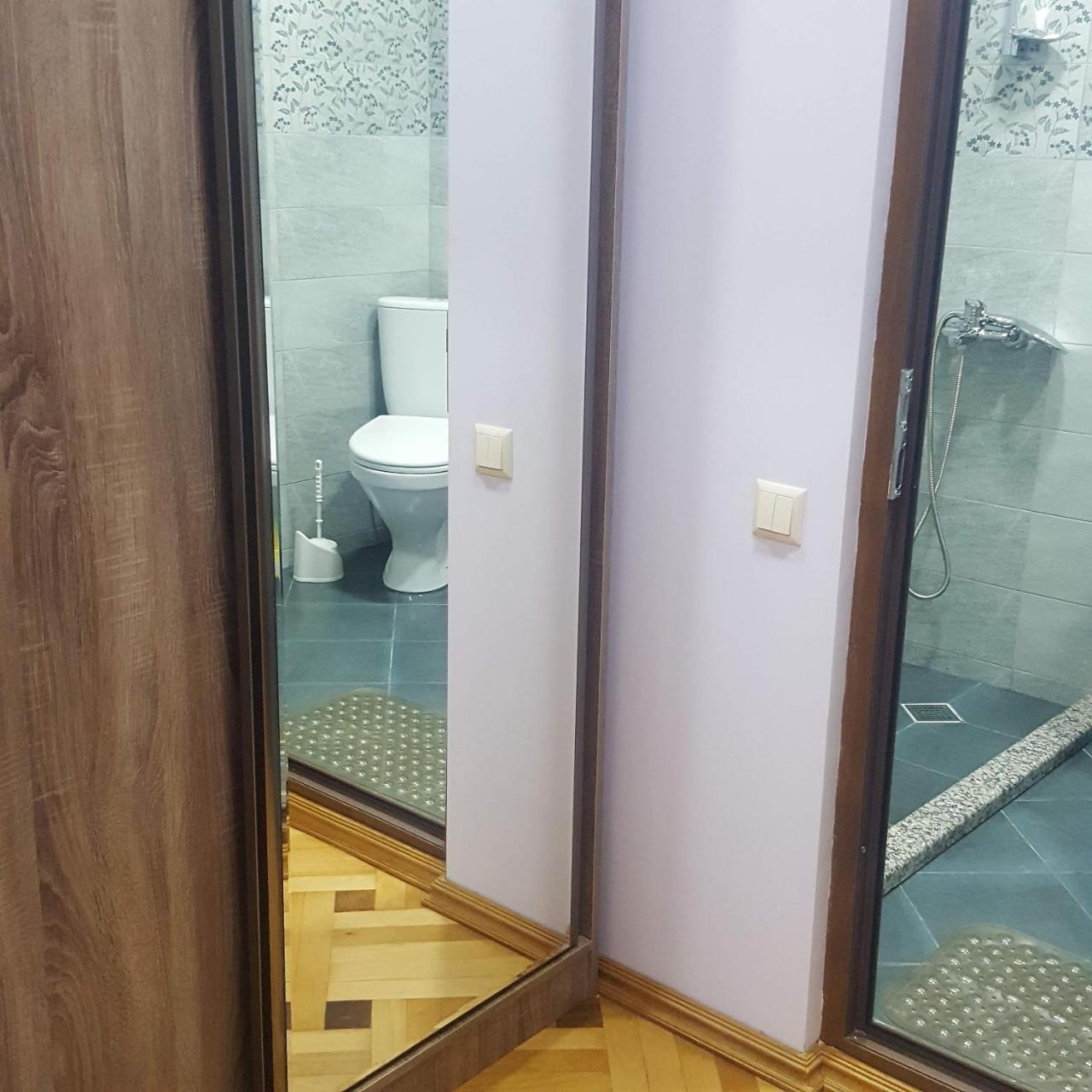 Nana'S Guesthouse Батуми Екстериор снимка