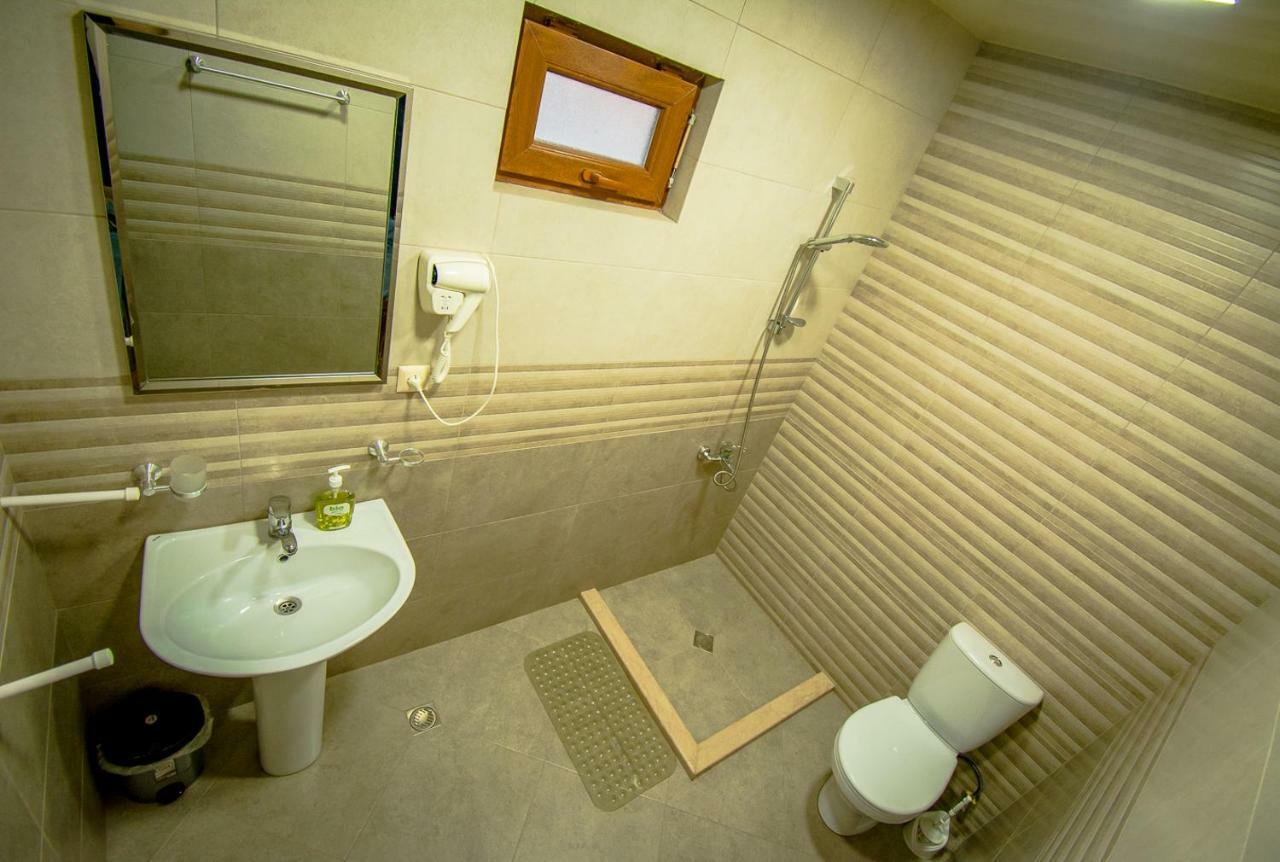 Nana'S Guesthouse Батуми Екстериор снимка